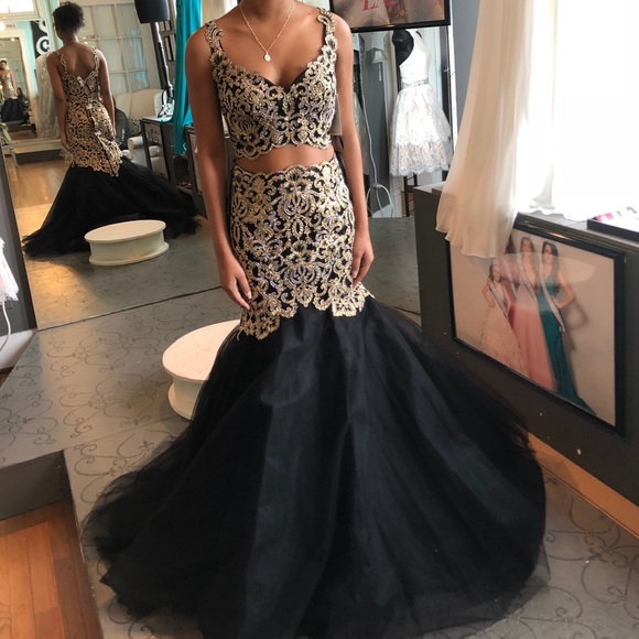 Black And Gold Prom Dress - Picture 1 of 4